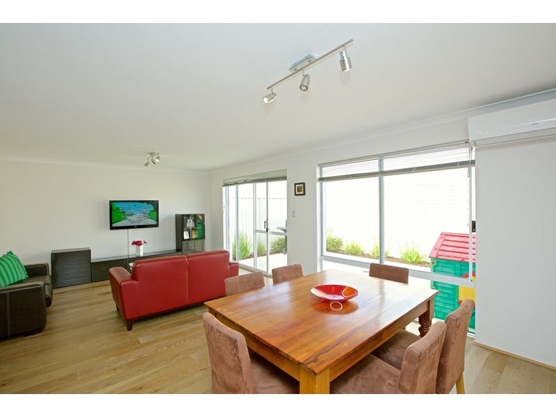 16 Counter Way, Alkimos WA 6038