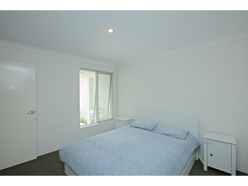 16 Counter Way, Alkimos WA 6038