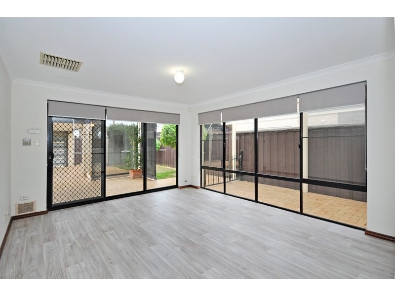 23 Sorrento Turn, Ellenbrook WA 6069