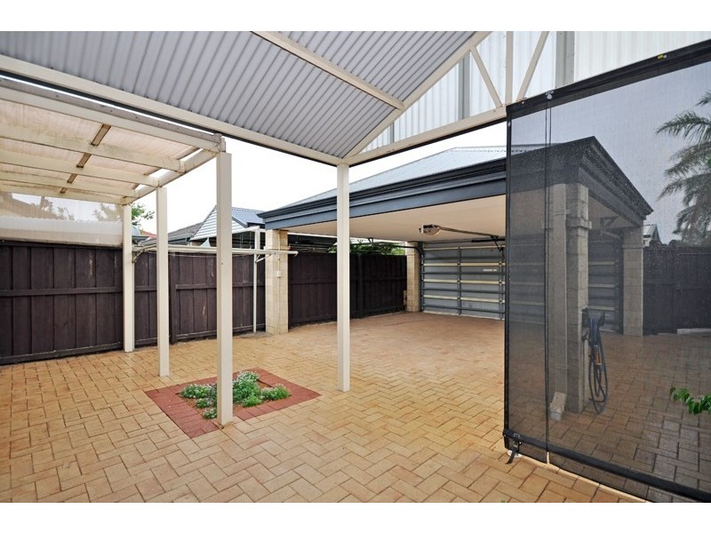 23 Sorrento Turn, Ellenbrook WA 6069