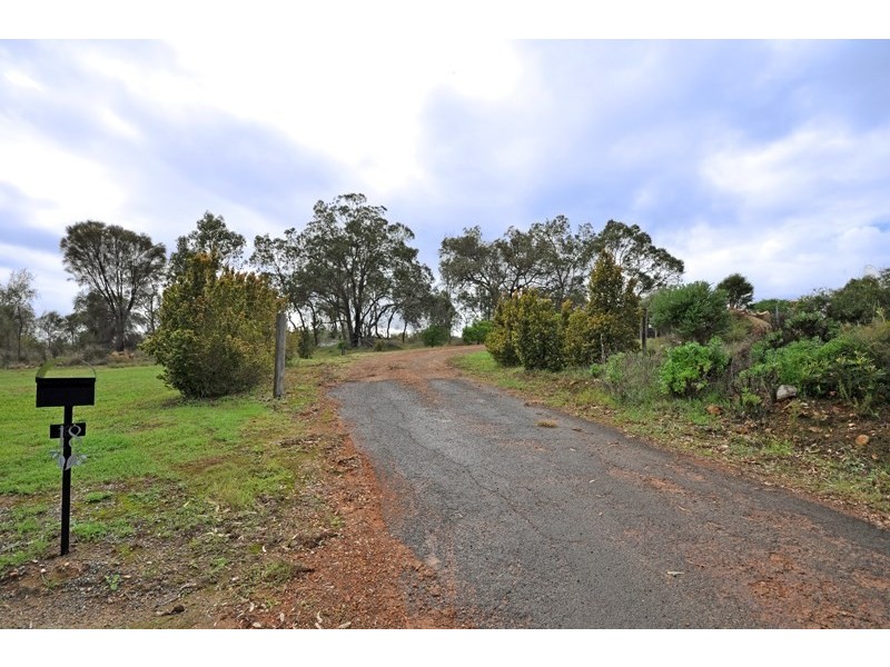 18 Evelyn Place, Bullsbrook WA 6084