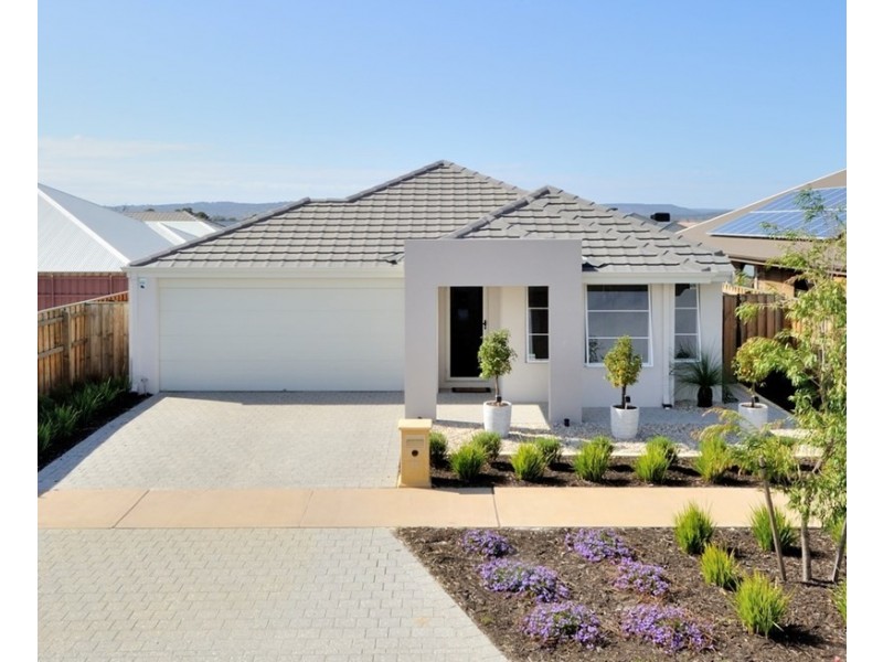 18 Pineroo Terrace, Ellenbrook WA 6069