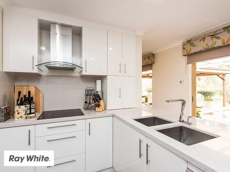 252 Vines Avenue, The Vines WA 6069