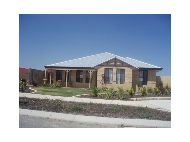 2 Derricap Avenue, Ellenbrook WA 6069