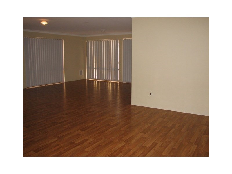 2 Derricap Avenue, Ellenbrook WA 6069