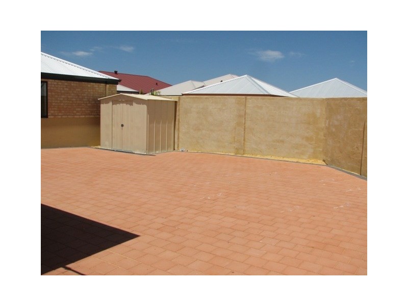 2 Derricap Avenue, Ellenbrook WA 6069