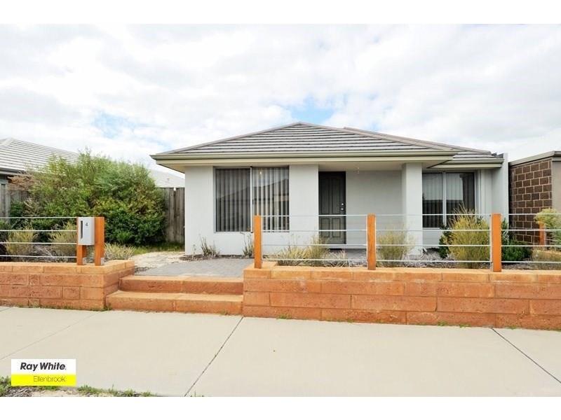 4 Greenslade Crescent, Ellenbrook WA 6069