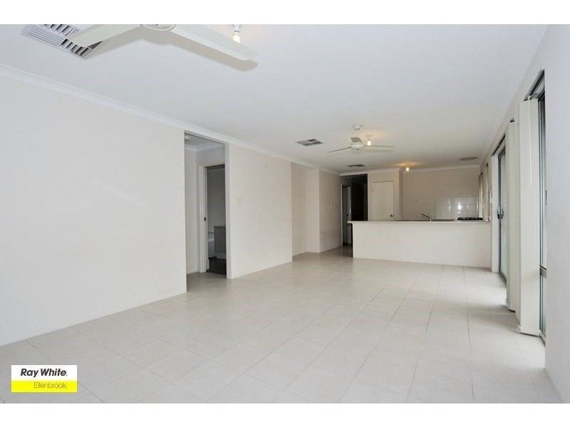 4 Greenslade Crescent, Ellenbrook WA 6069