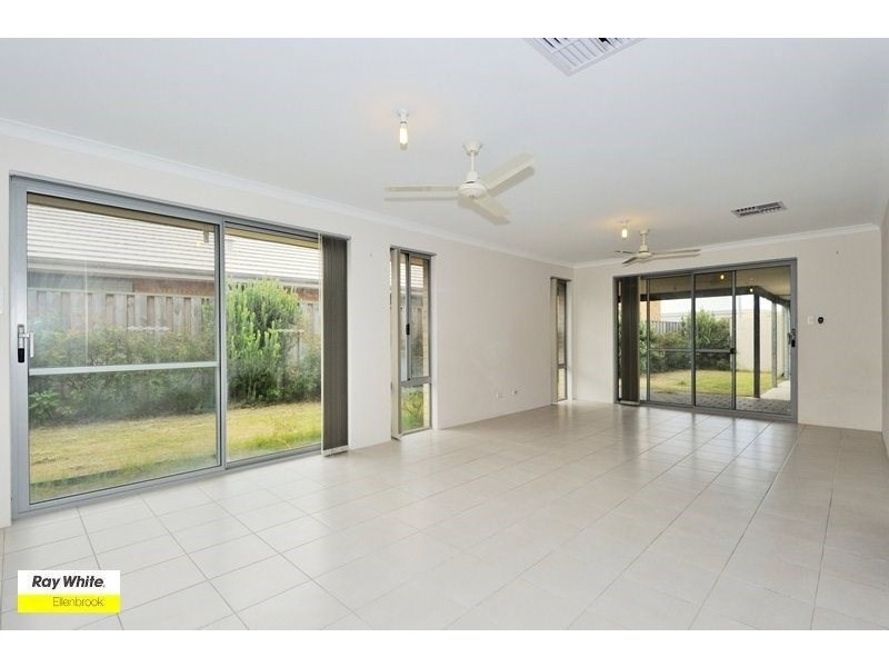 4 Greenslade Crescent, Ellenbrook WA 6069