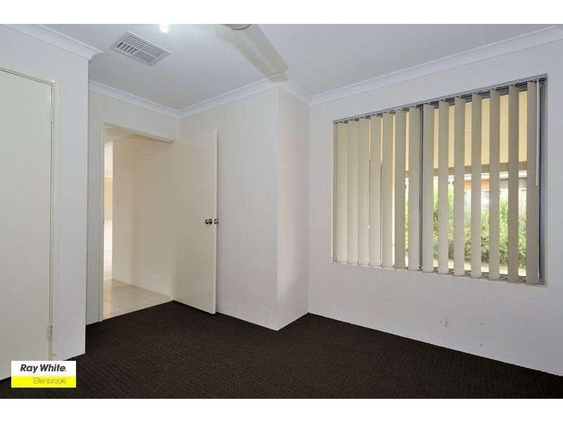 4 Greenslade Crescent, Ellenbrook WA 6069