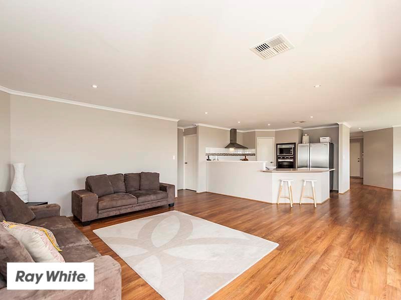 3 Musselbrook Trail, Ellenbrook WA 6069