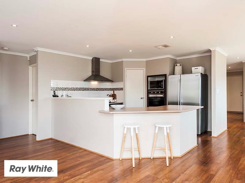 3 Musselbrook Trail, Ellenbrook WA 6069