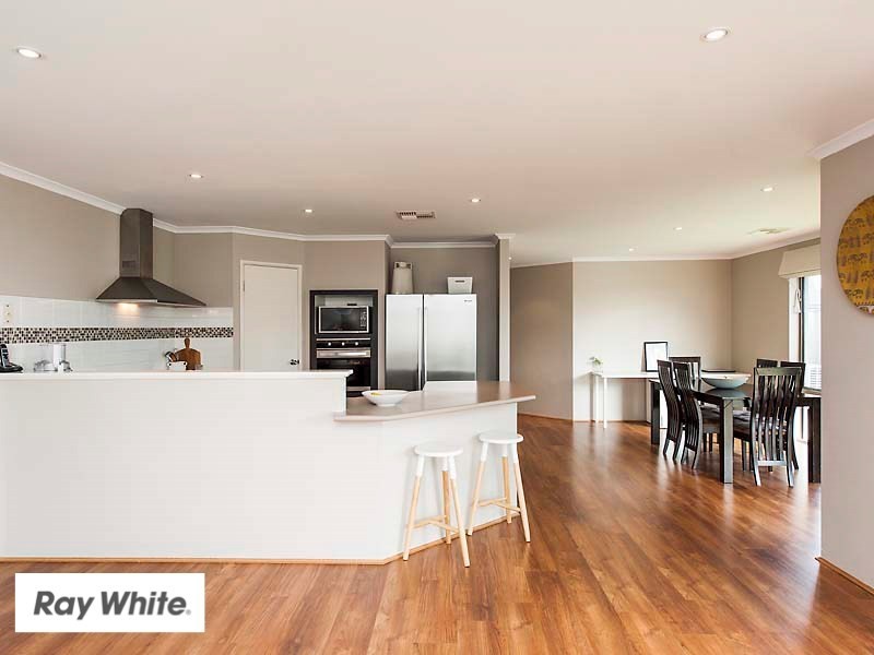 3 Musselbrook Trail, Ellenbrook WA 6069