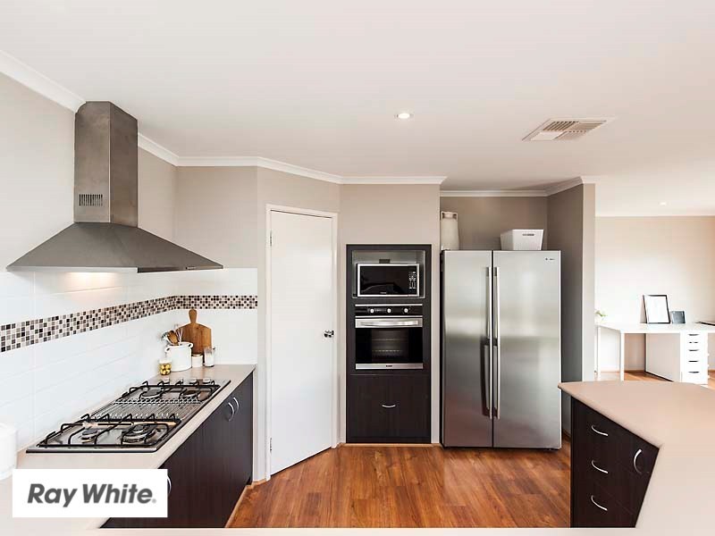 3 Musselbrook Trail, Ellenbrook WA 6069