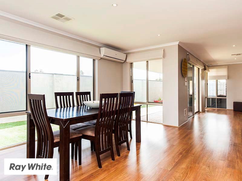3 Musselbrook Trail, Ellenbrook WA 6069
