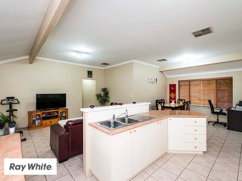 19 Portofino Turn, Ellenbrook WA 6069