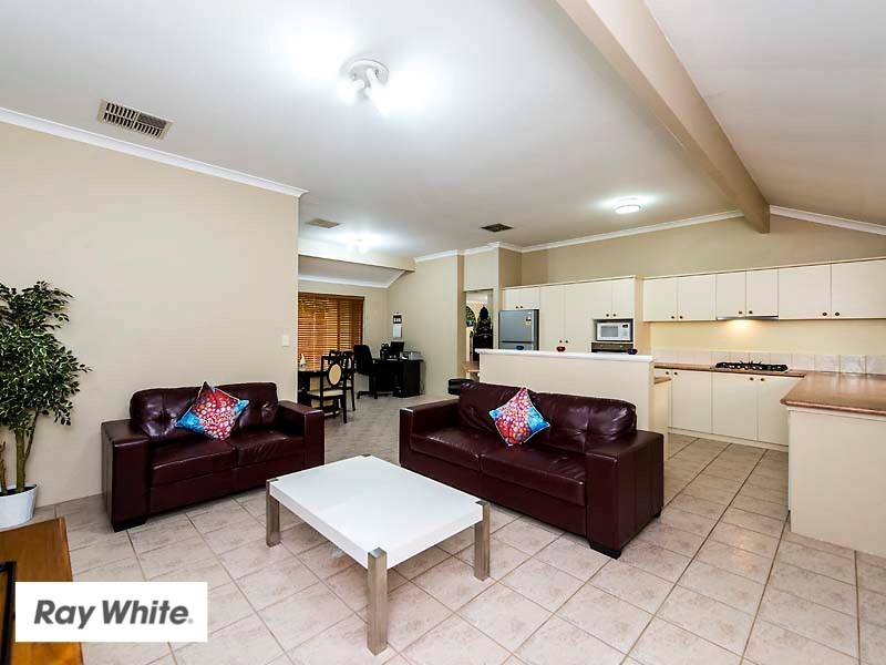 19 Portofino Turn, Ellenbrook WA 6069