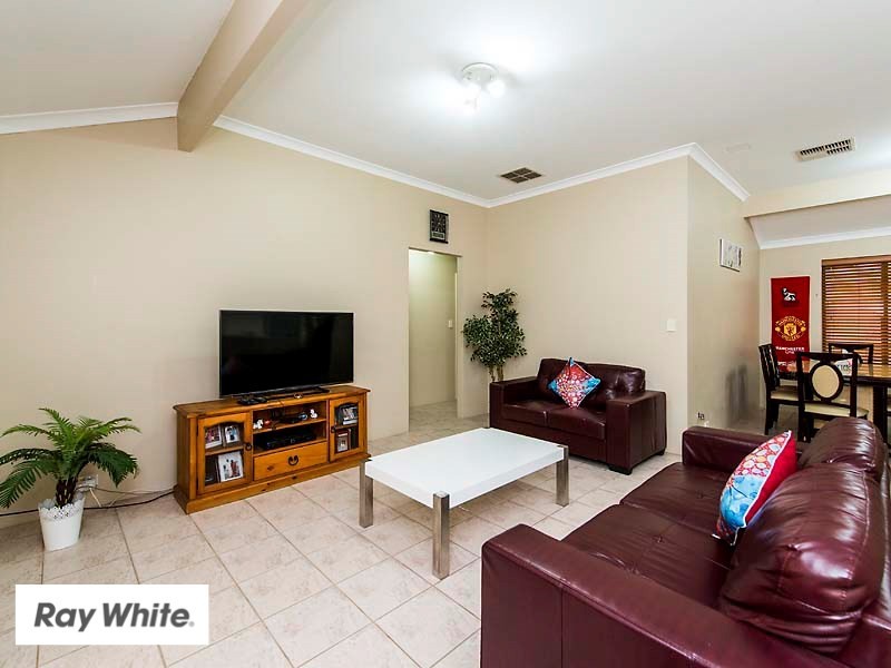 19 Portofino Turn, Ellenbrook WA 6069