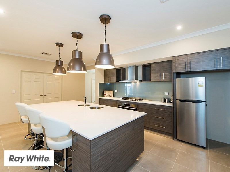 44 Portmarnock Drive, The Vines WA 6069