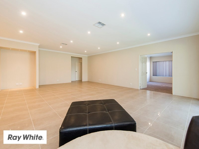 44 Portmarnock Drive, The Vines WA 6069