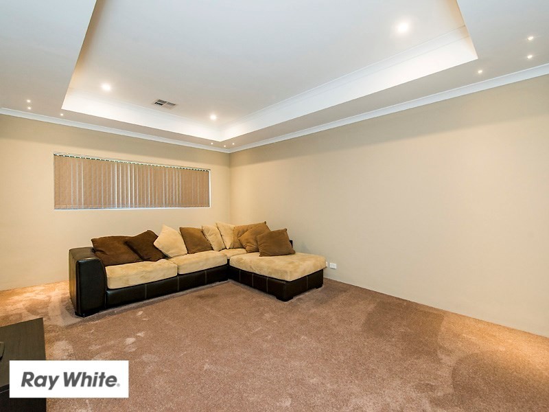 44 Portmarnock Drive, The Vines WA 6069