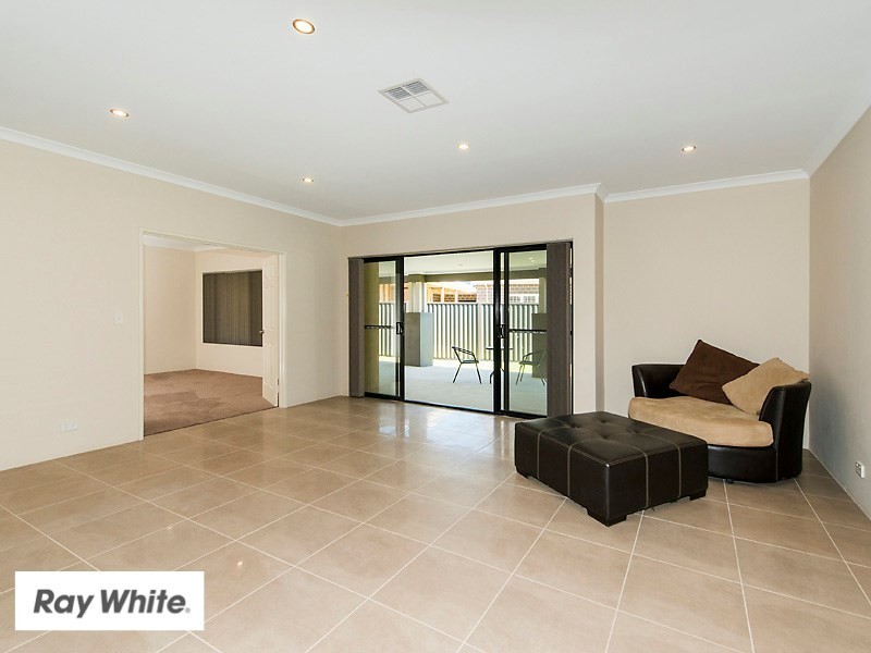44 Portmarnock Drive, The Vines WA 6069
