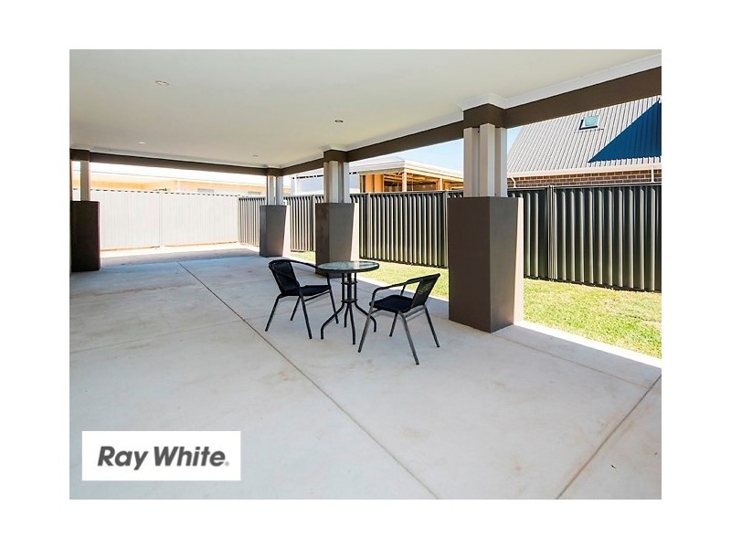 44 Portmarnock Drive, The Vines WA 6069