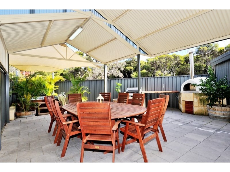 12 Cordovan Pkwy, Aveley WA 6069