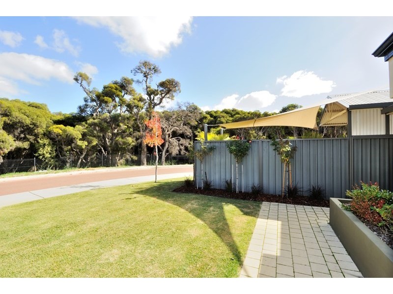 12 Cordovan Pkwy, Aveley WA 6069