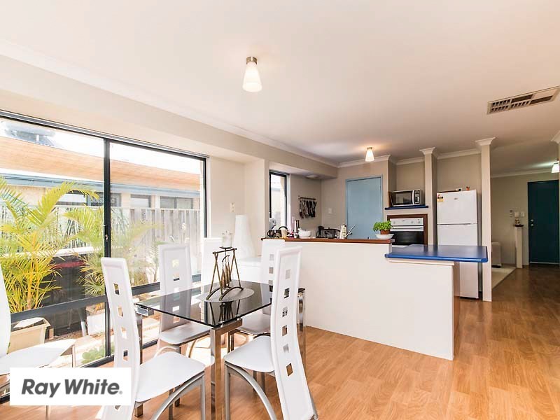 15 Rocklea Crescent, Ellenbrook WA 6069