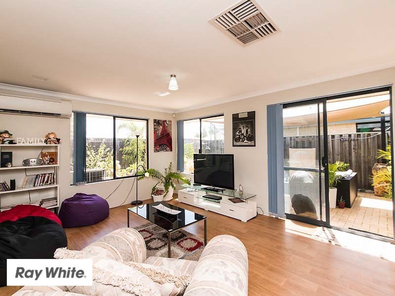 15 Rocklea Crescent, Ellenbrook WA 6069