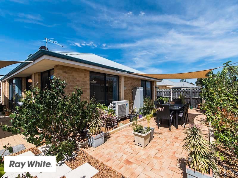 15 Rocklea Crescent, Ellenbrook WA 6069