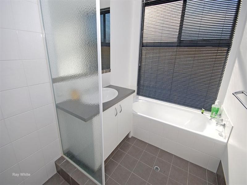 62 Birkett Circle, Ellenbrook WA 6069