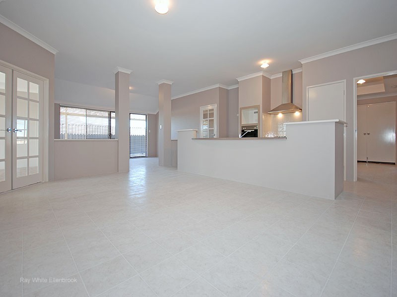 27 Brandalier Turn, Aveley WA 6069