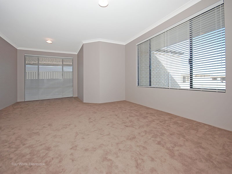 27 Brandalier Turn, Aveley WA 6069