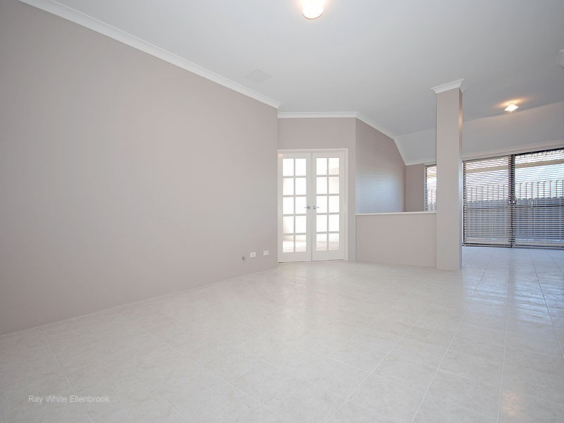 27 Brandalier Turn, Aveley WA 6069