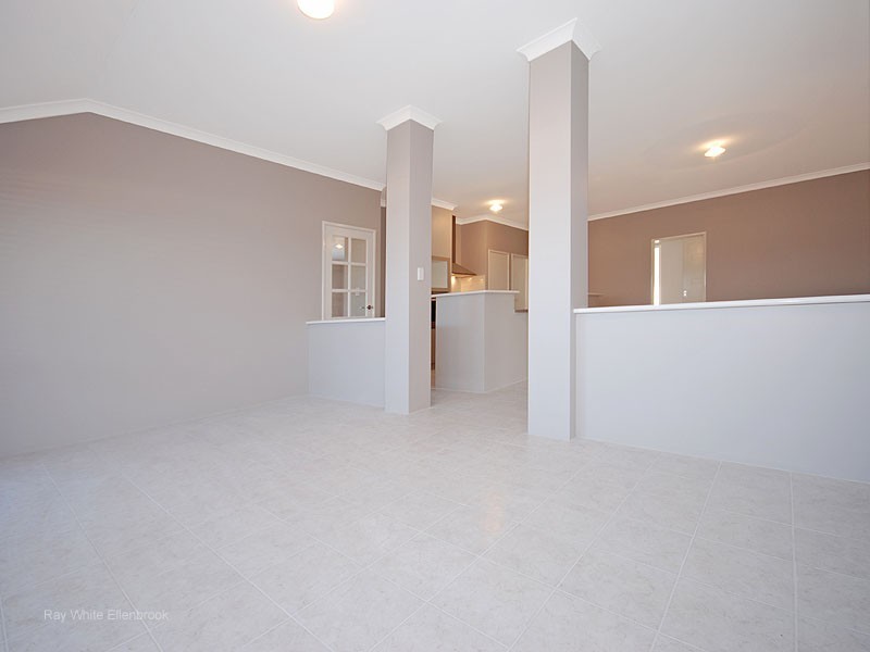 27 Brandalier Turn, Aveley WA 6069