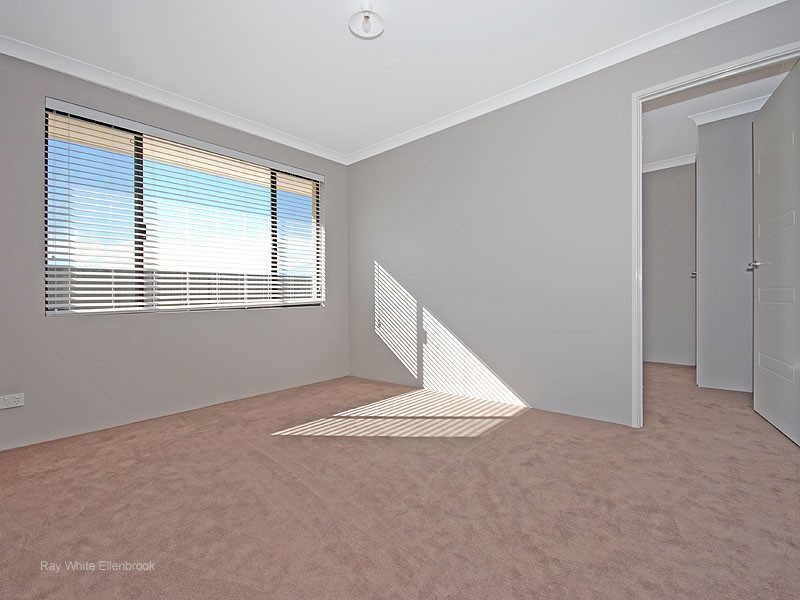 27 Brandalier Turn, Aveley WA 6069