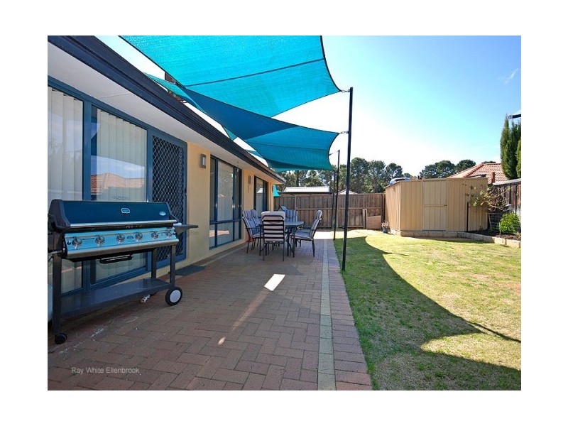 8 Mirimas Court, Ellenbrook WA 6069