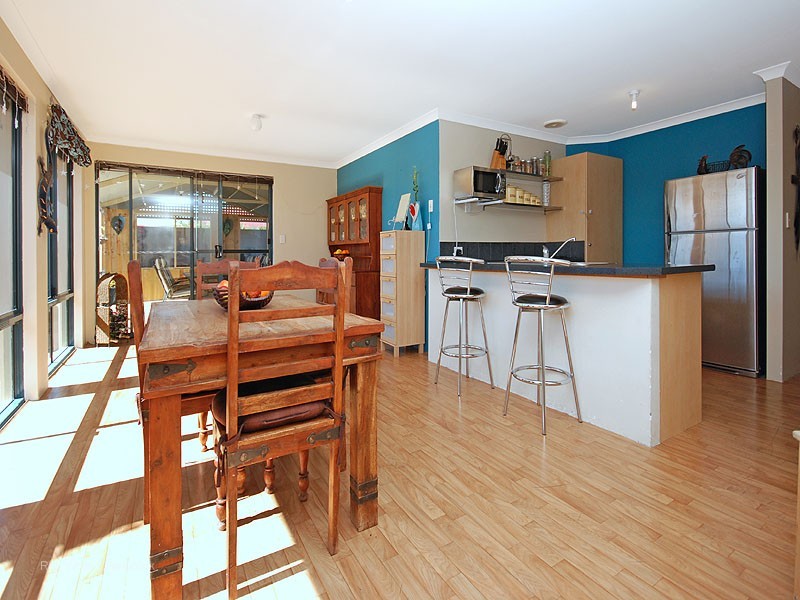 10 Baskir Way, Henley Brook WA 6055