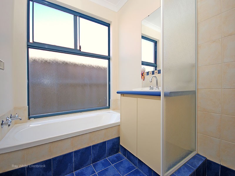 10 Baskir Way, Henley Brook WA 6055