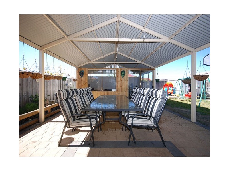 10 Baskir Way, Henley Brook WA 6055