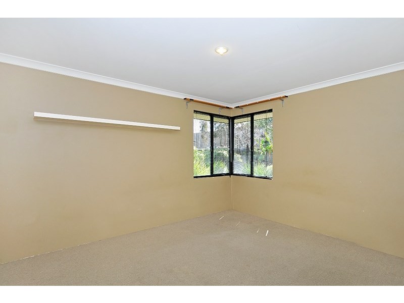 90 Pinegrove Drive, Ellenbrook WA 6069