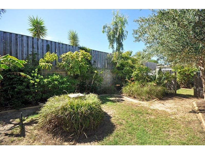 90 Pinegrove Drive, Ellenbrook WA 6069