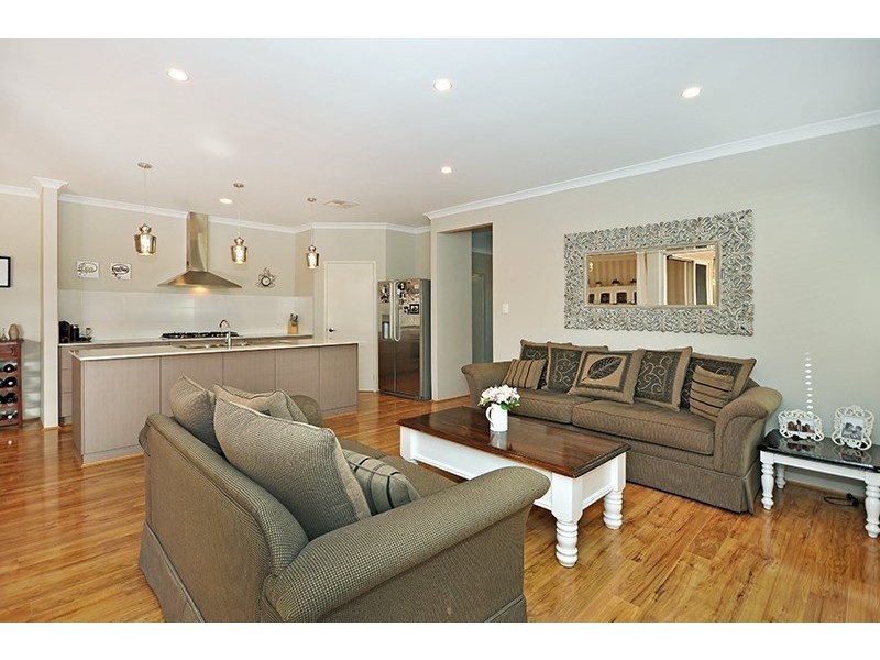 12 Limone Street, Aveley WA 6069