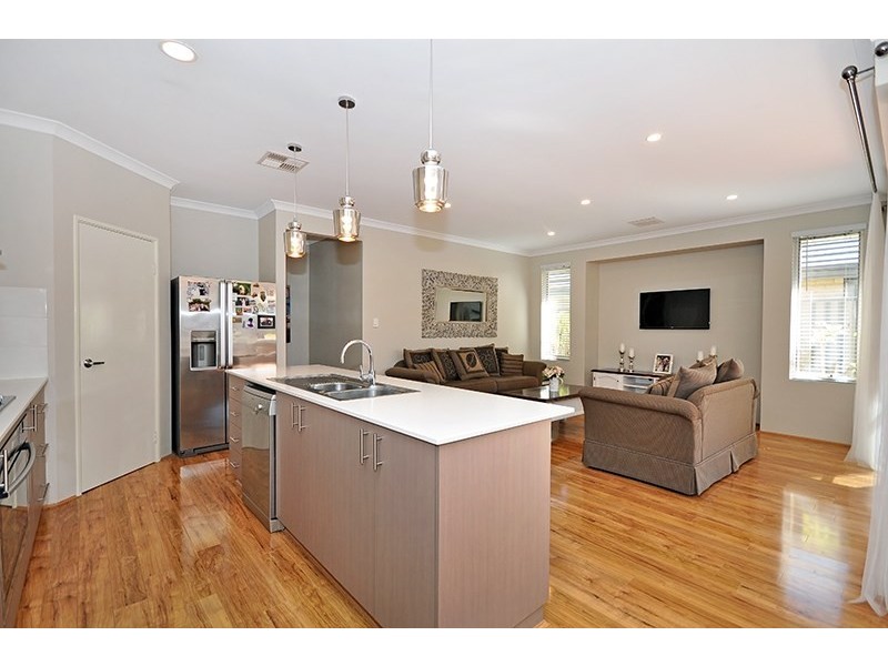 12 Limone Street, Aveley WA 6069