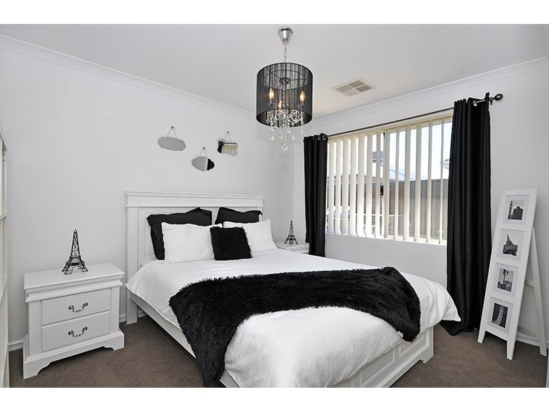 12 Limone Street, Aveley WA 6069