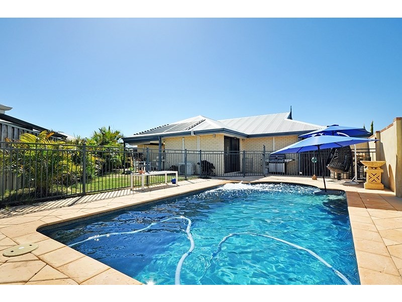 2 Caldervale Avenue, Ellenbrook WA 6069