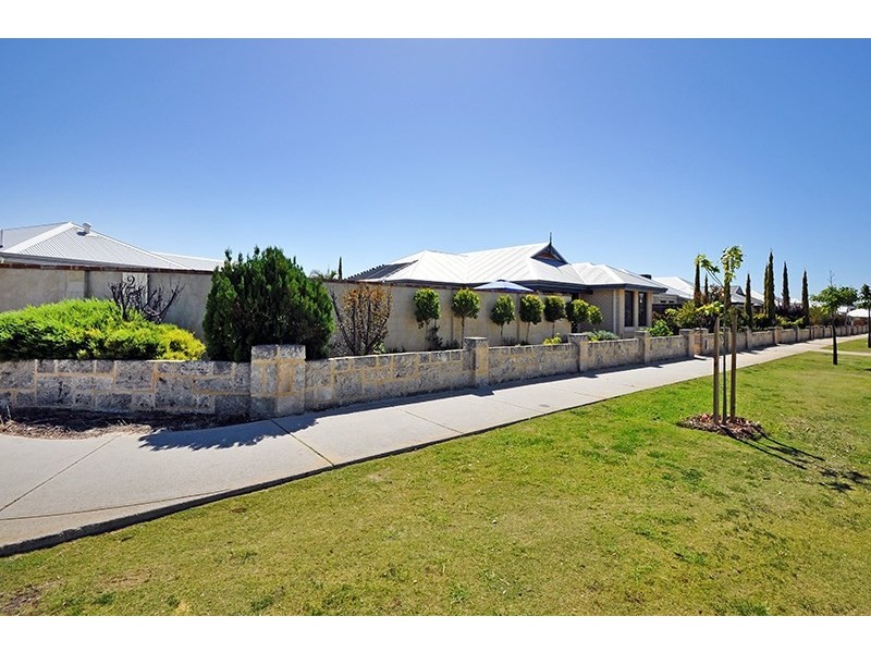 2 Caldervale Avenue, Ellenbrook WA 6069