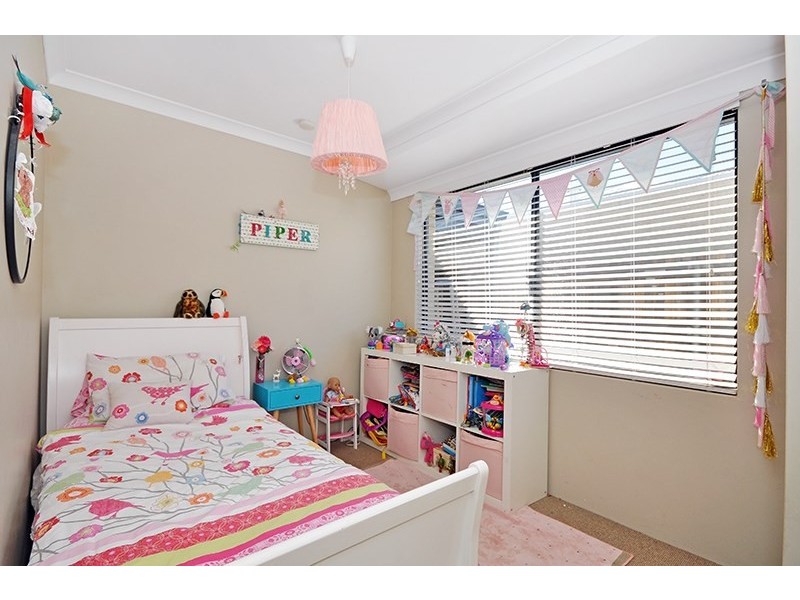 2 Caldervale Avenue, Ellenbrook WA 6069